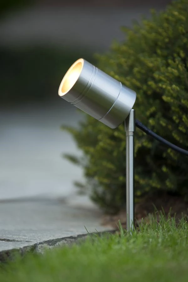 Lucide ARNE-LED - Spot de jardin - Ø 6,3 cm - LED - GU10 - 1x5W 2700K - IP44 - Chrome Dépoli - SFEER 1